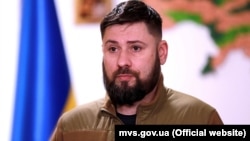 Розслідування здійснюють за фактом можливого службового підроблення і можливого перевищення службових повноважень
