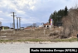 Gradilište se nalazi blizu regionalne ceste. Kragljivode, 6. mart 2024.