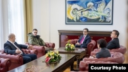 Претседателот на Република Северна Македонија, Стево Пендаровски на средба со претставниците на Синдикатот на контролори на летање во М-НАВ, Александар Тасевски и Горан Гавровски