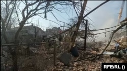 Scene razaranja nakon ruskog napada na ukrajinsku stambenu oblast