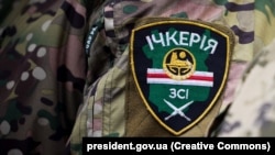 Шеврон бойца одного из подразделений, воюющих на стороне Украины, иллюстративное фото