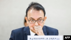 جاوید رحمان گفت قانون اساسی جمهوری اسلامی تابع معیارهای مهندسی‌شدهٔ سیاسی یا کاربرد ایدئولوژی دولتی است