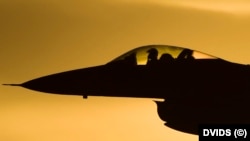 Изтребител F-16 излита за тренировъчно учение на военновъздушните сили на САЩ, 8 юни 2017 г. Снимката е илюстративна.