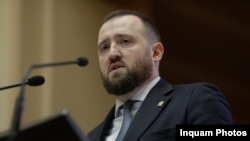 Direcția Națională Anticorupție a rămas fără șase procurori la structura din Constanța, după ce procurorul-șef Marius Voineag (foto) a impus un nou șef.