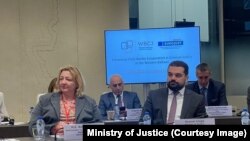 Министерот за правда Кренар Лога во Хаг на Конференцијата за започнување на проектот на ЕВРОПРАВДА