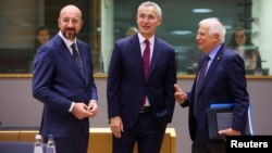 Претседателот на Европскиот совет Шарл Мишел, генералниот секретар на НАТО Јенс Столтенберг и шефот за надворешна политика на ЕУ, Жозеф Борел. Брисел, 29.06.2023