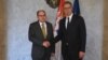 Visoki predstavnik u BiH Kristijan Šmit sa predsednikom Srbije Aleksandrom Vučićem u Beogradu, 4. 4. 2024.