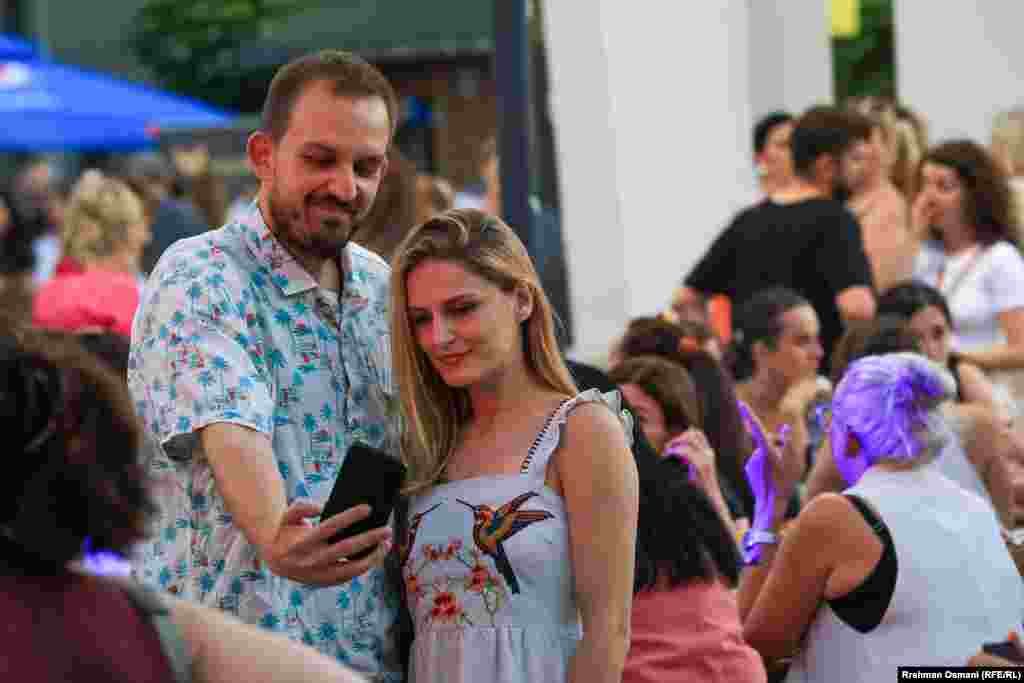 Dikush ka bërë edhe selfie, pse jo? 