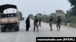 په ټانک کې پوځيان د ګزمې په حال کې - انځور له ارشیفه 