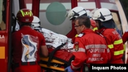 Pompierii au fost nevoiți să își salveze colegii care au suferit arsuri grave, mai ales în urma celei de-a doua explozii de sâmbătă seară de la Crevedia.
