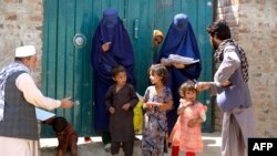 روغتیا پوهانو له کورنیو غوښتي چې د دې کمپاین پر مهال همکاري ورسره وکړي