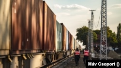Egyelőre csak teherforgalom zajlik a Szeged–Röszke vasútvonalon