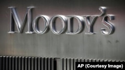 Moody's рейтингинде Кыргызстан “В3” категориясында калды. Бирок мурдагы “терс” деген көрсөткүчтөн эми “туруктуу” деген деңгээлге өттү.