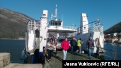 Trageti "Vasilije" në linjën Kamenare-Lepetane, 22 Shkurt 2023.