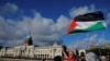 Manifestanți irlandezi în timpul unei demonstrații pro-palestiniene la Dublin. 14 octombrie 2023. Fotografie de arhivă.