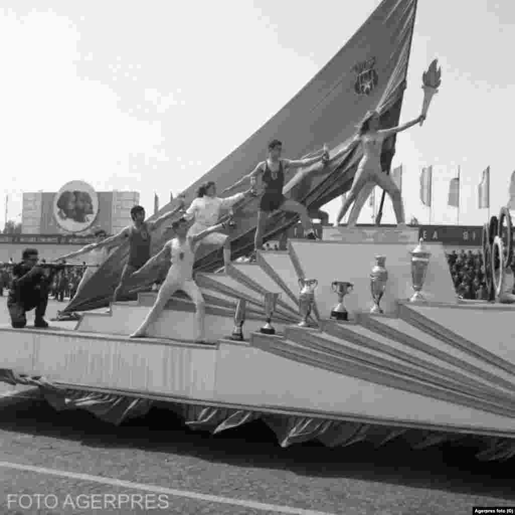 Regimurile socialiste au insistat asupra sportului și pentru că performanțele la nivel internațional le aduceau un renume bun.