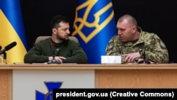 Також, за даними СБУ, планувалася ліквідація, поміж інших, голови СБУ Василя Малюка (праворуч від Зеленського на фото) та очільника ГУР Кирила Буданова 