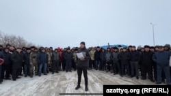 Акция протеста водителей против утилизационного сбора на автомобили. Уральск, 18 февраля 2024 года
