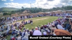 د اورکزیو دوکاندارانو او ځایي خلکو د اپرېل پر ۲۳مه په مېشتي مېنه کې احتجاجي جرګه وکړه. 