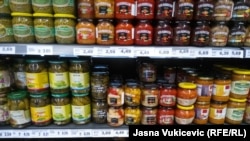 Dyqani me ushqime ruse në Budvë, 14 gusht 2023.