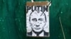 "Ata e kuptojnë se pasi Rusia ta humbë luftën – sepse askush në mesin e tyre nuk beson më në fitore –  do të jetë pika e nisjes së kësaj lufte për fron", tha për REL-in, gazetari rus, Roman Anin. 