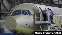 Примірник літака МС-21 для статичних випробувань у збиральному цеху