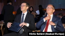 Varga Mihály pénzügyminiszter és Matolcsy György jegybankelnök az Eurázsia Fórumon 2023. november 23-án