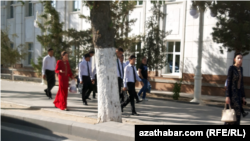 Студенты. Туркменистан 