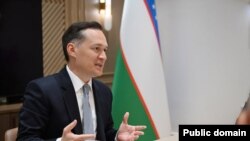 Комил Алламжонов президент Шавкат Мирзиёевга яқин шахслардан бири саналади. 