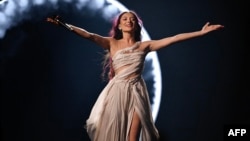 Eden Golan, reprezentând Israelul cu piesa „Hurricane”, cântă pe scenă în timpul celei de-a doua semifinale a celei de-a 68-a ediții a Eurovision Song Contest (ESC) de la Malmo Arena, Suedia. 9 mai 2024.