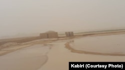 وروستیو سېلابونو په فاریاب کې هم خلکو ته درانه زیانونه اړولي او زیانمن د مرستو غوښتنه کوي.