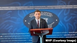 Бујар Османи, министер за надворешни работи и претседателски кандидат на ДУИ.