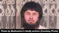 Погибший от пыток 42-летний Алмас Мукашев. Его задержали силовики в масках во время Январских событий в Талдыкоргане. Фото из семейного архива Мукашевых