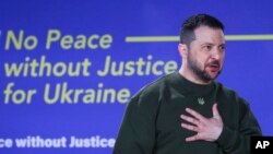 Президент Украины Владимир Зеленский представляет «Формулу мира» (архив) 