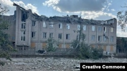 Внаслідок скидання вибухівки з дрона постраждав 38-річний місцевий житель