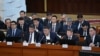 Парламенттеги суроолор: Чек ара, коррупция, бюджет жана бийликке сын 