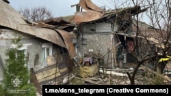 Наслідки влучання в житловий будинок (фото ДСНС)