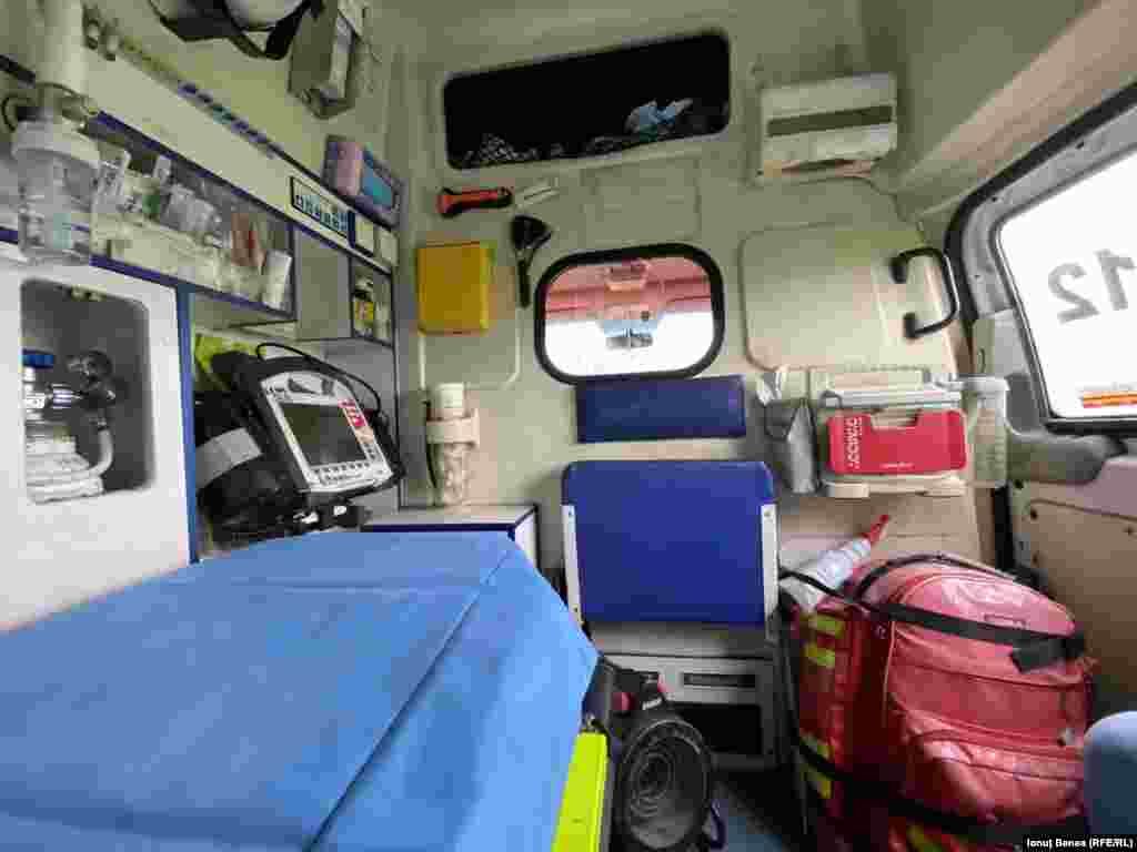 Interiorul ambulanței cu 1,3 milioane de kilometri la bord. 