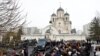 Mii de ruși și-au luat rămas bun de la opozantul Aleksei Navalnîi, în ciuda măsurilor stricte de securitate
