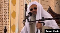 مولوی عبدالحمید اسماعیل‌زهی، مفتی اهل سنت و امام جماعت مسجد جامع مکی زاهدان