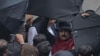 د پاکستان پخوانی وزیراعظم عمران خان د درغليوو په يوه قضيه کې ونيول شو