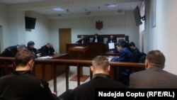 Ședința de judecată în „dosarul bancherilor” de la Judecătoria Buiucani. Avocații și procurorii așteaptă decizia instanței, 22 ianuarie 2024.
