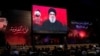 Поддржувачите го слушаат говорот на лидерот на Хезболах на голем екран во Бејрут, Либан, 6 август 2024 година.