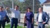 Candidatul PAS, Vadim Bulgaru (stânga), din Țânțăreni, Anenii Noi, anterior primar din partea PSRM, alături de liderul PAS, Igor Grosu (dreapta).