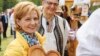 Majestatea Sa Margareta, Custodele Coroanei, în timpul turului producătorilor și meșteșugarilor locali, prezenți în festivalul Suflet de România, pe Domeniul Regal de la Săvârșin.