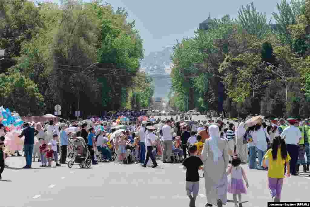 Ош шаарында да Жеңиштин 79 жылдыгына арналган иш-чаралар өттү. 