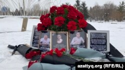 Өскеменде Қаңтар оқиғасында қайтыс болған үш адамның суреті.