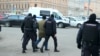 Россияне протестуют против войны с Украиной