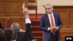 Николай Денков