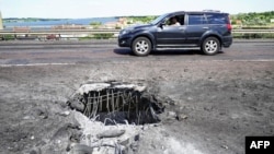 Щети по Антоновския мост от украинска атака. Снимката е от 21 юли